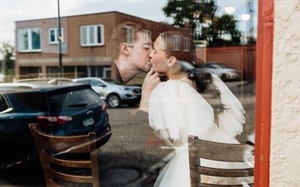 Outfit Guide for Your Engagement Photos in Minnesota